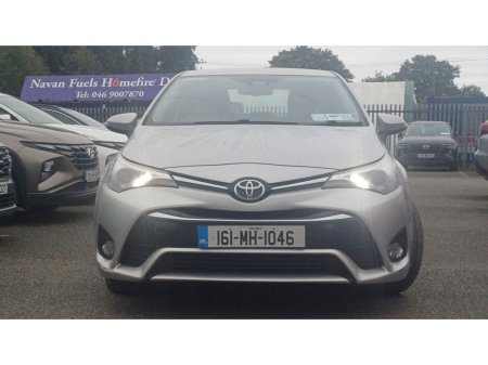 2016 Toyota Avensis 1.6 D-4D Luna Navi Saloon €13,950