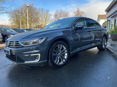 2018 Volkswagen Passat - thumbnail 5