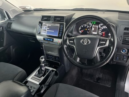 2023 Toyota Landcruiser LWB COMM AUTO €45,487 thumbnail