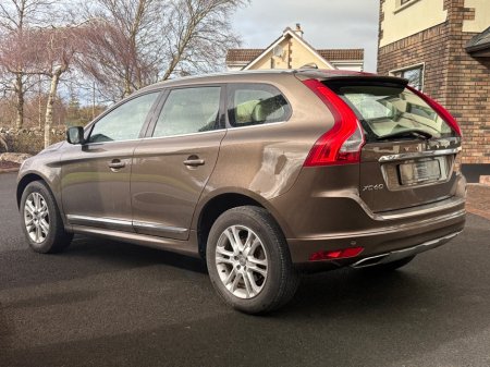 2015 Volvo XC60 - thumbnail 5