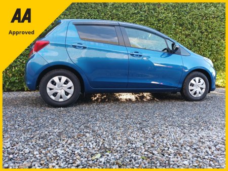 2016 Toyota Yaris 1.3 PETROL 4 CYLINDER AUTOMATIC ONLY 28,643 kms FACTORY IMMOBILISER PROXIMITY KEY MULTI FUNCTION STEERING WHEEL REVERSE CAMERA TOUCH SCREEN RADIO ANDROID AUTO APPLE CAR PLAY 2 YEARS NCT 1 YEAR ROADTAX €13,495 thumbnail