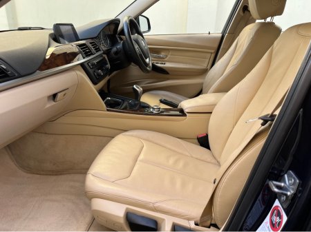 2014 BMW 3 Series - thumbnail 15