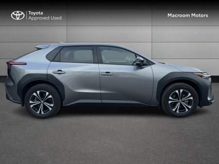 2024 Toyota bZ4X - thumbnail 3