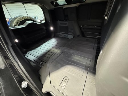 2021 Land Rover Defender - thumbnail 23