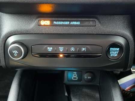 2023 Ford Focus - thumbnail 14