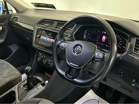 2020 Volkswagen Tiguan Allspace A7 HIGHLINE 2.0 TDI ALLSPACE MANUAL 6SPEED FWD 150 5DR €34,900 thumbnail