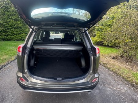 2016 Toyota Rav4 - thumbnail 11