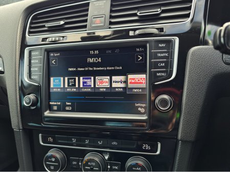 2015 Volkswagen Golf 1.4 TSI HI SPEC HIGHLINE EDITION * ALCANTARA SEATS * REV CAMERA - BLIND SPOT - REAR TRAFFIC ASSIST - SIMI DEALER -  BLUEMOTION €15,450 thumbnail