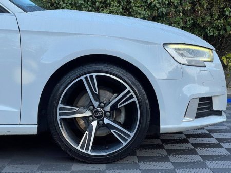 2017 Audi A3 SPORT 1.4 TFSI AUTO // DIAMOND CUT ALLOYS // LEATHER INTERIOR // APPLE CARPLAY/ANDROID AUTO €17,900 thumbnail