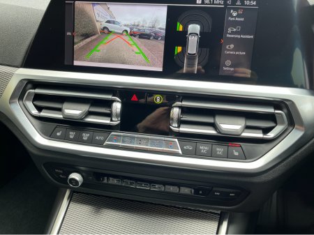 2021 BMW 3 Series - thumbnail 21