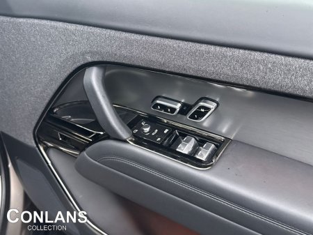 2023 Land Rover Range Rover SWB 3.0 Si6 PHEV SE €92,950 thumbnail