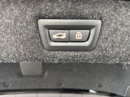 2022 BMW 5 Series - thumbnail 19