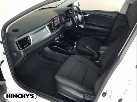 2023 Kia Rio - thumbnail 4