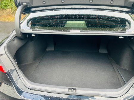 2019 Toyota Camry - thumbnail 10