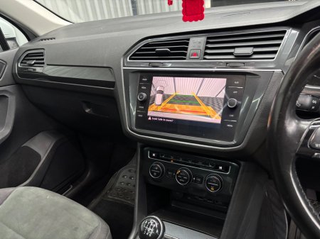 2019 Volkswagen Tiguan - thumbnail 6