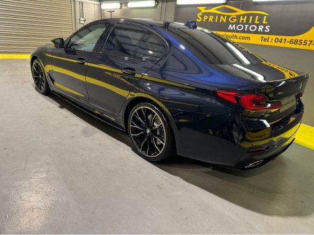 2022 BMW 5 Series - view 3