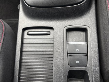 2019 Ford Focus 1.0 PETROL ST-LINE €15,990 thumbnail