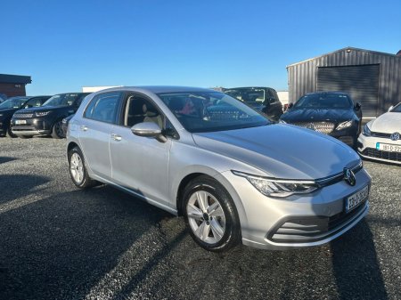 2023 Volkswagen Golf  €25,850 thumbnail