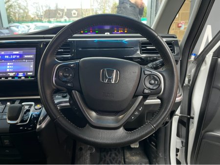 2019 Honda Stepwagon - thumbnail 10