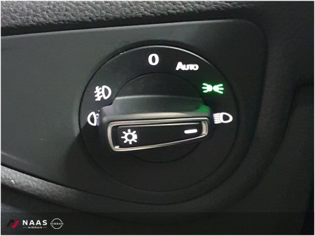 2019 Volkswagen Touran HIGHLINE 1.4 TSI (192) €25,945 thumbnail