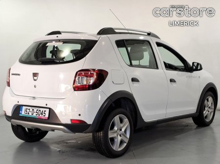 2015 Dacia Sandero Stepway TCe 90 S&S SIGNATURE €10,380 thumbnail