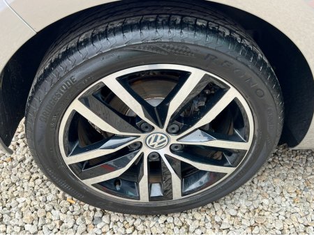 2017 Volkswagen Golf - thumbnail 22