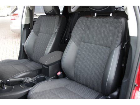 2017 Toyota Auris - thumbnail 21