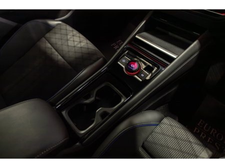 2024 Volkswagen Tiguan - thumbnail 18