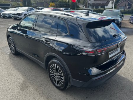 2025 Volkswagen Tiguan - thumbnail 10