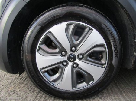 2018 Kia Niro Hybrid EXL 5DR Auto €15,950 thumbnail