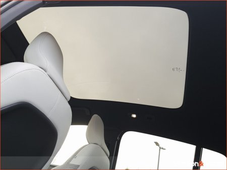 2025 Volvo EC40 - thumbnail 18