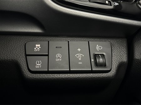 2021 Kia Stonic - thumbnail 23