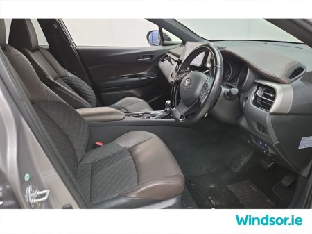 2017 Toyota C-HR - thumbnail 10