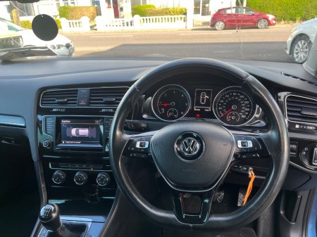 2013 Volkswagen Golf - thumbnail 6