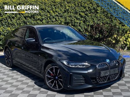 2023 BMW i4 M-SPORT 40E // HARMAN/KARDON // LEATHER HEATED M-SPORT SEATS // VIRTUAL COCKPIT