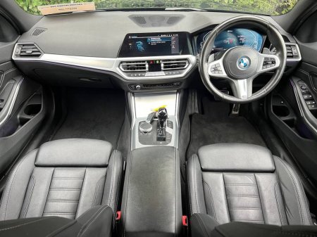 2021 BMW 3 Series - thumbnail 10