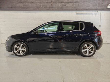 2018 Peugeot 308 - thumbnail 5