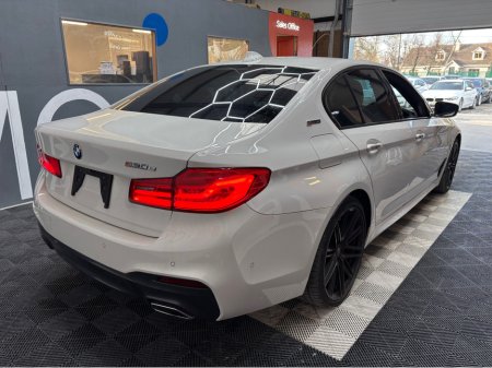 2018 BMW 5 Series - thumbnail 2