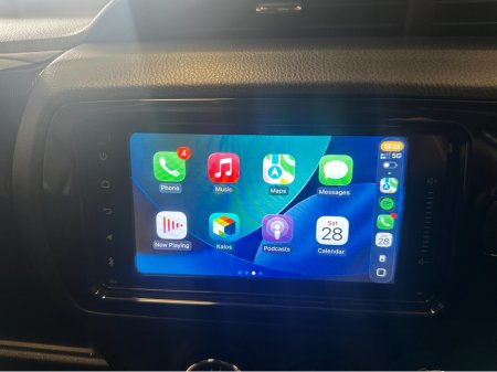 2018 Toyota Yaris - thumbnail 12