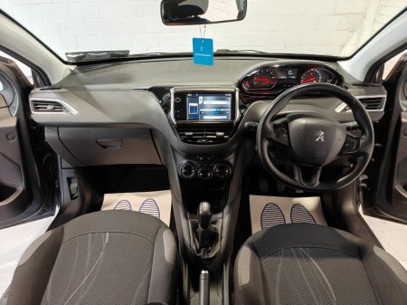 2014 Peugeot 208 - thumbnail 11