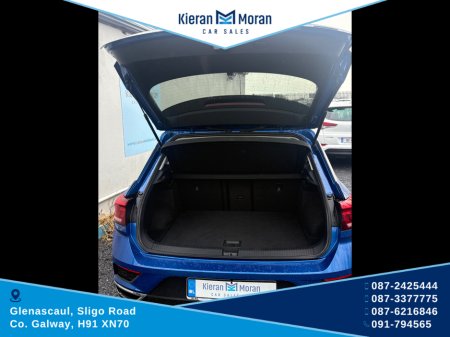 2018 Volkswagen T-Roc SPORT 2.0 TDI 5DR €21,950 thumbnail