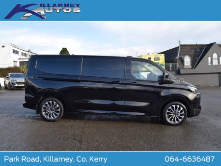 2026 Ford Tourneo Custom 2026 PHEV Tourneo Custom Limited 2.5 Auto thumbnail