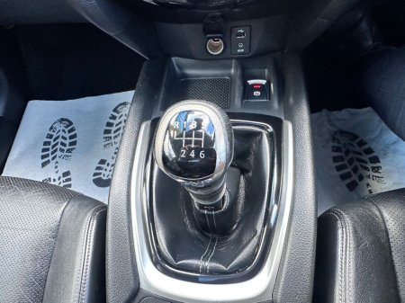 2017 Nissan X-Trail - thumbnail 36