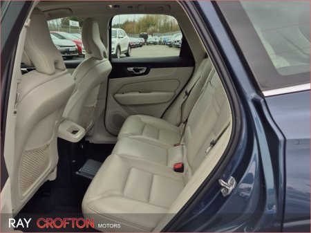 2020 Volvo XC60 - thumbnail 7