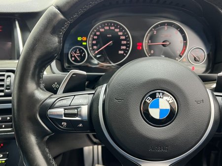 2016 BMW 5 Series - thumbnail 37