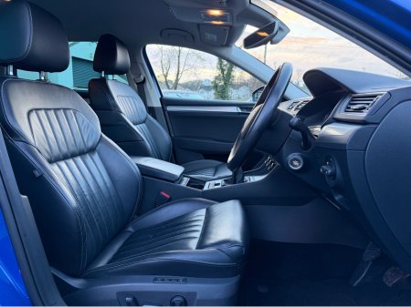 2020 Skoda Superb 2.0 TDI SE TECHNOLOGY 150BHP ESTATE // FULL HEATED ELECTRIC LEATHER // FULL PARK ASSIST // APPLE CARPLAY // PRIVACY PACK // TIMING BELT DONE // IMMACULATE CAR THROUGHOUT €19,950 thumbnail