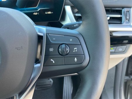 2025 BMW iX1 - thumbnail 17