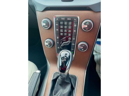 2017 Volvo V40 - thumbnail 29