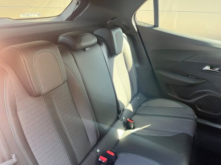 2023 Peugeot 2008 1.2 Puretech 130bhp Auto Allure €27,900 thumbnail