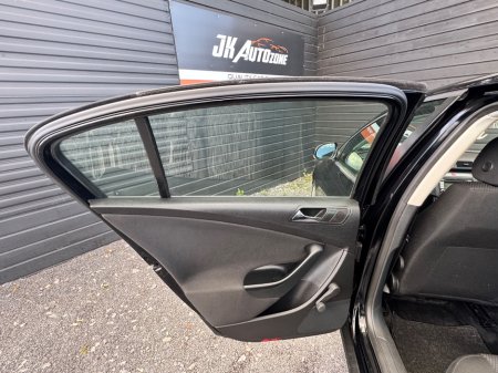 2008 Volkswagen Passat - thumbnail 14